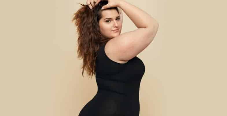 plus size woman with small waist