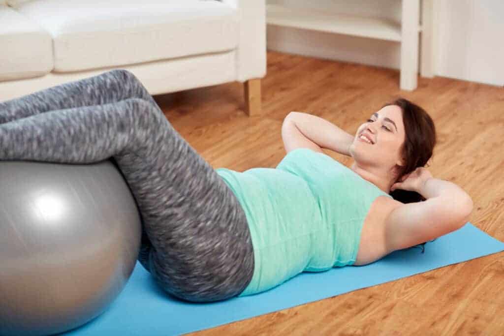 woman doing plus size exercises